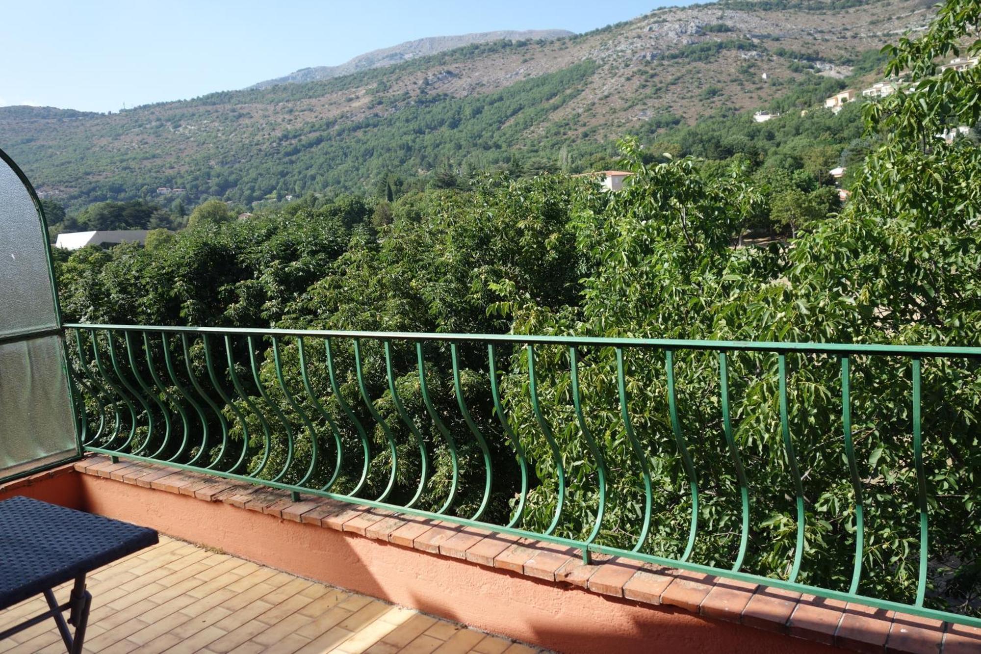 Hotel Le Prejoly Saint-Vallier-de-Thiey Zimmer foto