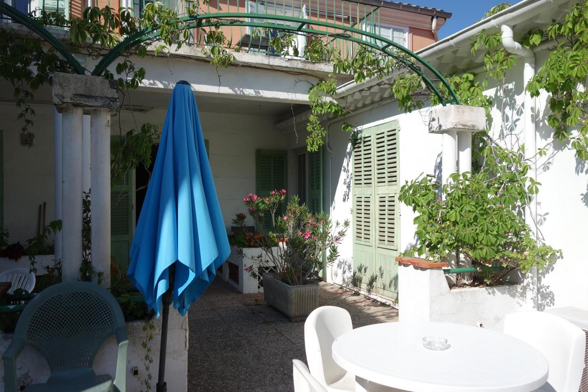 Hotel Le Prejoly Saint-Vallier-de-Thiey Zimmer foto
